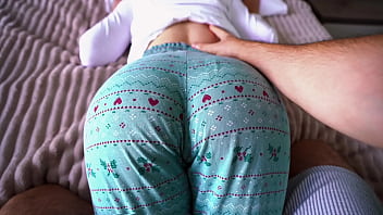 Step sister asked for a massage but get an orgasm cum in her mouth!